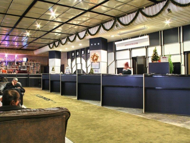 Cosmos Hotel 키시나우 외부 사진